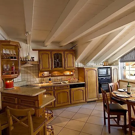 Appartement Sleeps 8 Wifi