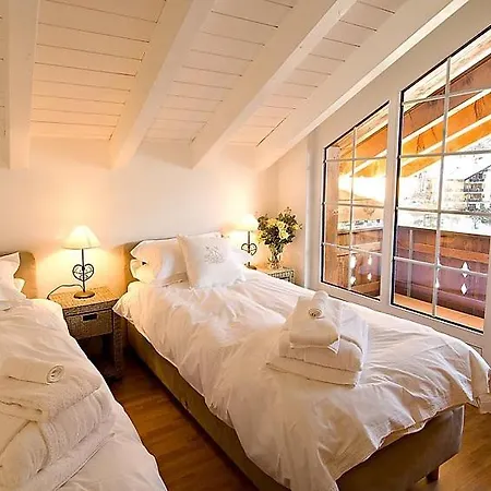 Sleeps 8 Wifi Appartement