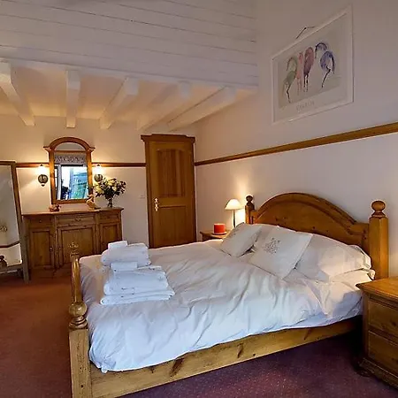 Appartement Sleeps 8 Wifi *